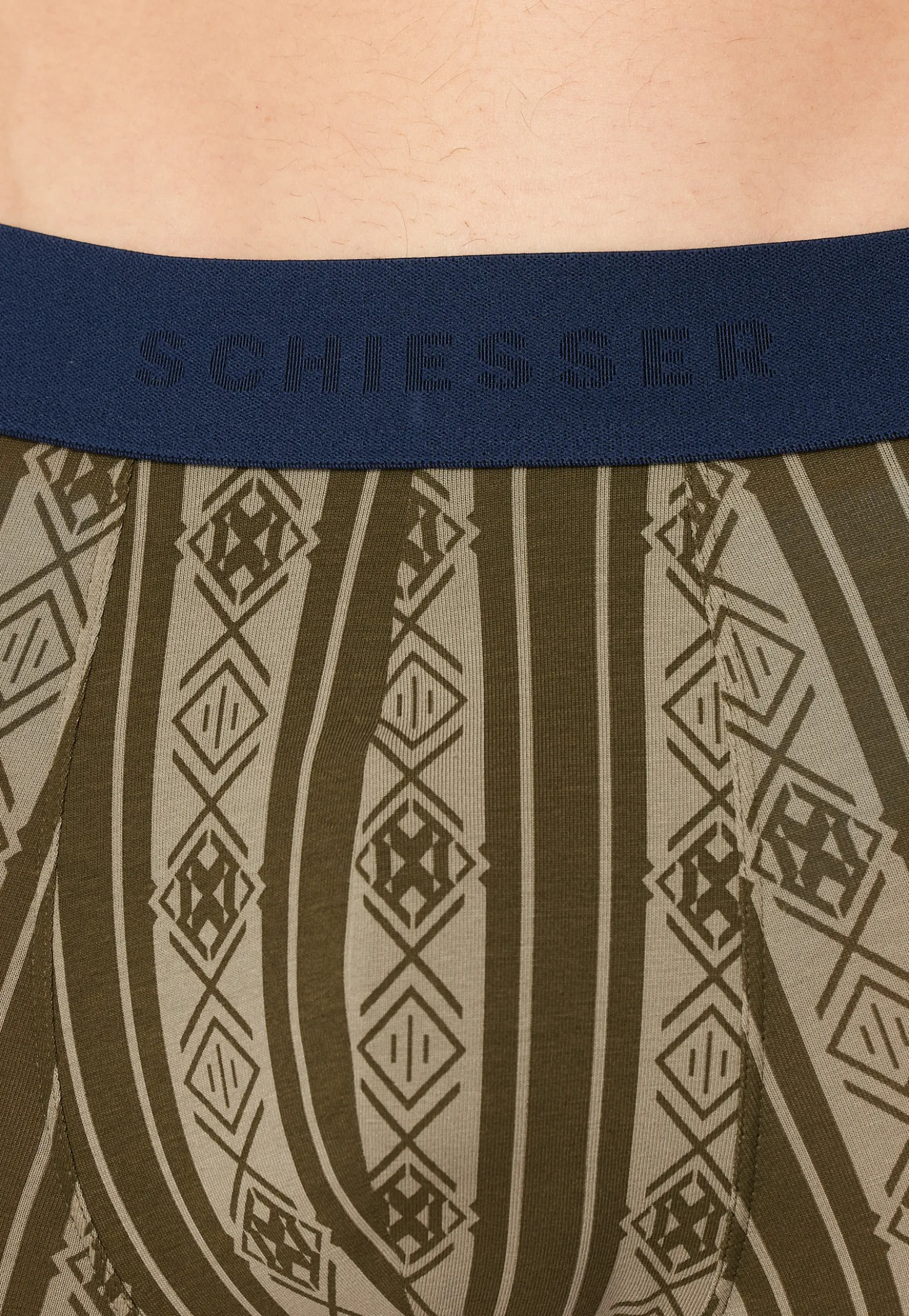 Shorts oliv gemustert - 95/5